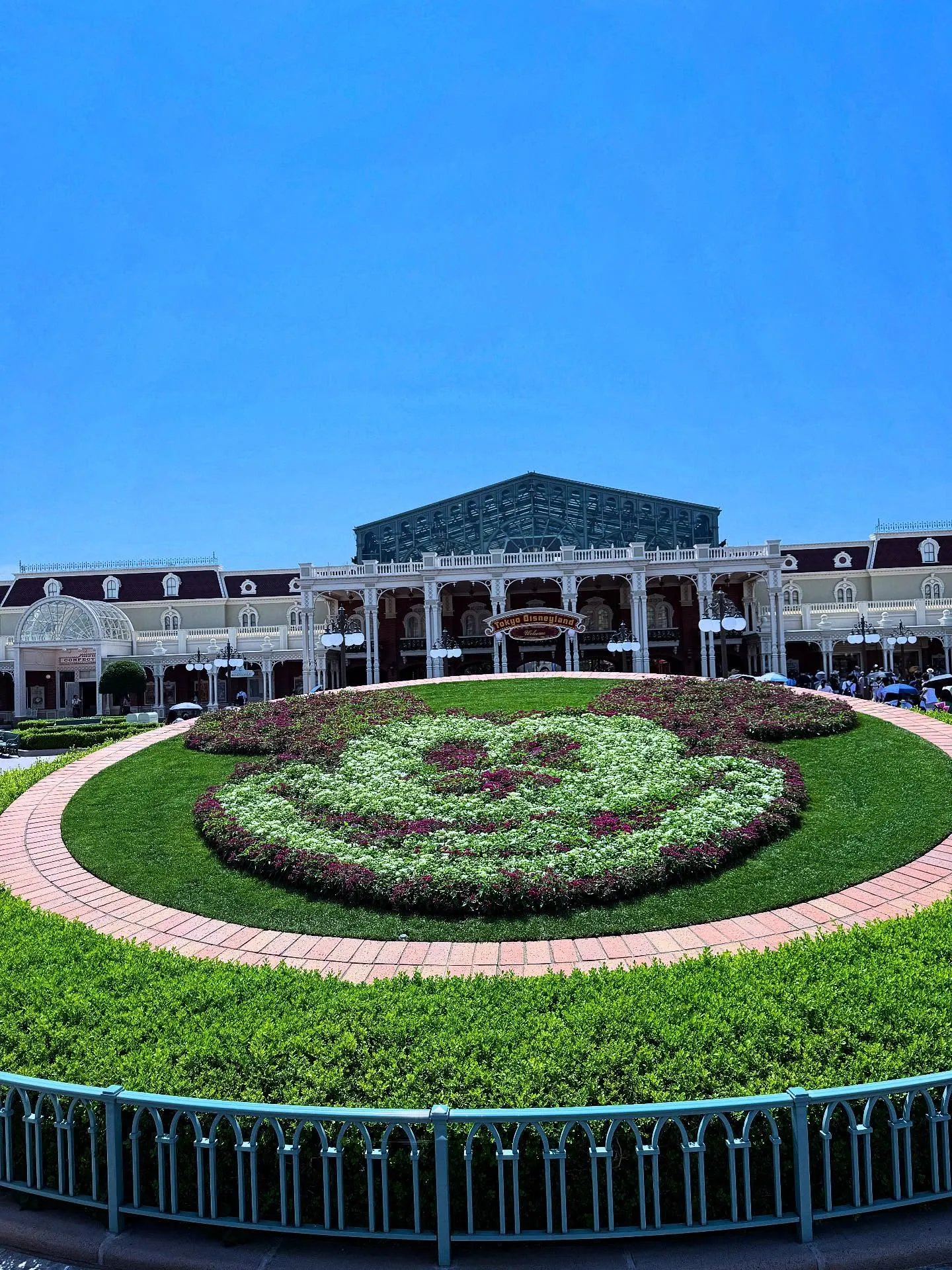 今年もお盆休みにディズニーに行ってきました〜〜！